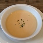 ワンシーン - ジャガイモとニンジンのスープ