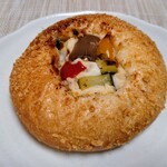 オイシイパンヤ - 野菜カレーパン