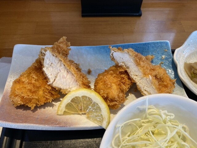 海石榴（ツバキ） - 安積永盛（日本料理）の写真