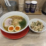 Menoudou Katsu - 味玉ラーメン　混ぜご飯