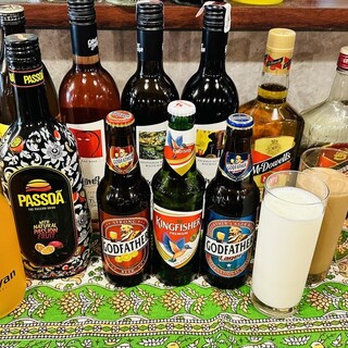 インド産のお酒をはじめインドの街をイメージしたカクテルが魅力