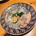 とらふぐ刺し（てっさ）※冬季限定。前日までにご予約が必要です。