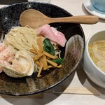 Go den - (限定)蛤と鯛の旨味つけ麺1,200円TPかにほぐし身250円