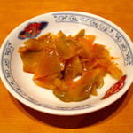 華香楼 - 紹興酒のおつまみに良く合う味付けの搾菜（お通し）！