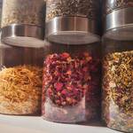 ハーブティー＆ラウンジ リンデン - ＨＥＲＢ