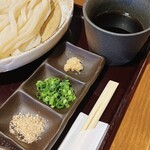 Iroriya - 薬味&麺つゆ