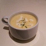 カフェ プレイズナイス - コーンスープ(150円)