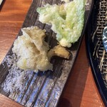 Yokomachi Tsu - 舞茸とピーマンの天麩羅　サービス品