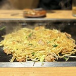 Tsukishima Monja Koboreya - 焼きそば