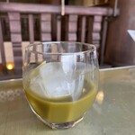 カフェ ラウンジ アンド バー アゼリア - 抹茶と日本酒のカクテル