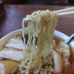 福家そばや - 麺は細ちぢれ