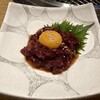 Wagyuu Yakiniku Gyuhachi - 馬刺しユッケ¥800(税抜)濃いめの味付けで残念でした