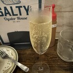 SALTY Oyster House - 