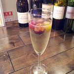 京都ダイナー - ぶどうのスパークリング　５８０円