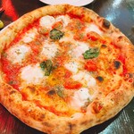 ラ・ピッコラ・ターヴォラ - 