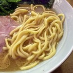 243092040 - 製麺所不明の中太麺。