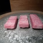 北新地やまがた屋 - 焼く前極上タン