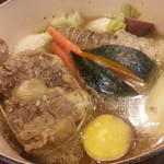 ビストロ バキュース - ２０１４・２・１６　牛テール、ハラミ、スネのポトフ