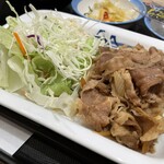 松屋 - 『得朝牛皿定食(ライス大盛)』のメイン皿