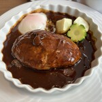 レストラン オーロラ - 煮込みハンバーグシチュー 温玉添え