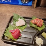 馬肉と牡蠣の創作バル motto. - たてがみ、タン、赤身の馬肉