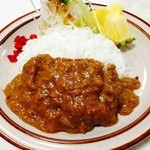 プランタン - カツカレー 900円
カツは注文してから揚げるようでサクサクっとしてます。