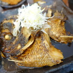 海鮮めし屋 磯人 - 真鯛のかぶと煮