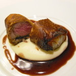 レストラン・セン - 子羊肩ロース肉と豚足のパリパリ焼き　赤ワインソース