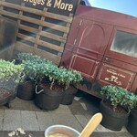 フードトラック（レッド） - フルーツ白ワイン(ミックスフルーツ)                       1,200円
                                