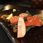 Yakiniku Ushiwa - 