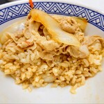 吉野家 せんげん台西口店 - 断面!
                                豚丼 並盛