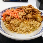 吉野家 せんげん台西口店 - 断面!
                                牛丼 大盛 