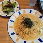 マイアミガーデン - きのこいろいろ醤油ソース、ランチサラダ（和風ドレッシング）