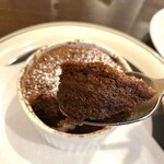 洋食 キムラ - チョコスフレアップ。熱々でした。