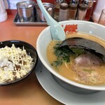 ラーメン山岡家 - 