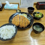 とんかつ和紀 - 料理写真:特上ロースかつ定食（ご飯大盛）。