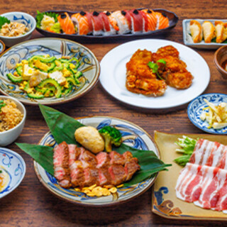 沖縄伝統料理からアメリカンスタイルまで豊富なラインナップ