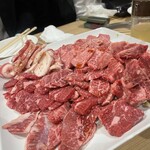 薬膳火鍋と焼肉食べ飲み放題 新橋 嵐 - 