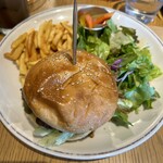 CAFE HUDSON - 