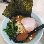 らーめん武道家 口 - 料理写真:ラーメン。カタメオオメ　￥800