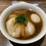 松戸中華そば 富田食堂 - 半熟味玉醤油らぁ麺