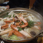 くつろぎ亭ひこべえ  - 蟹よせ鍋完成