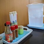 丸吉食堂 - 宮古島で生まれたという味変アイテム「カレー粉」が裏に隠れています