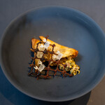 プレゼンテ スギ - 2024.4 揚げラビオリ（利根川産モクズガニ、銚子産フカヒレ、天然キクラゲ、筍、マスタードケッパー）