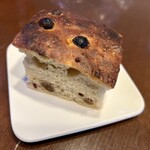パン屋 ロキ - 多加水フルーツパン
