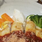 キッチン ブルー グローブ - 備え付け野菜のアップ