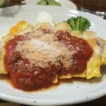 キッチン ブルー グローブ - 正面から、肉厚なミルフィーユピカタ