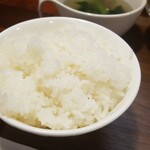 キッチン ブルー グローブ - ご飯大盛りのアップ