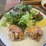 定越食堂 - あんこうの唐揚げ(2ヶ)550円。衣は薄く、白身は柔らかい。