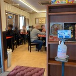 赤湯ラーメン 龍上海 - 中待ち席より